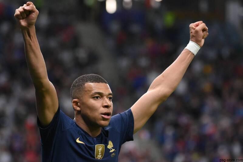 Kylian Mbappé: Thriving on and off the Field at PSG Kylian Mbappé: Thriving on and off the Field at PSG